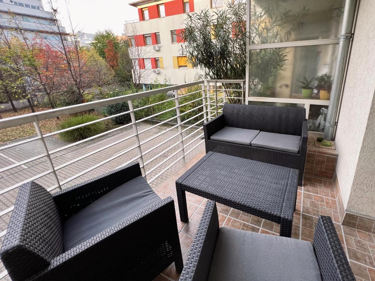 Center Budget Apartment Inside Free Parking Self Check-In Free Streaming Ac Balcony Budapeşte Dış mekan fotoğraf
