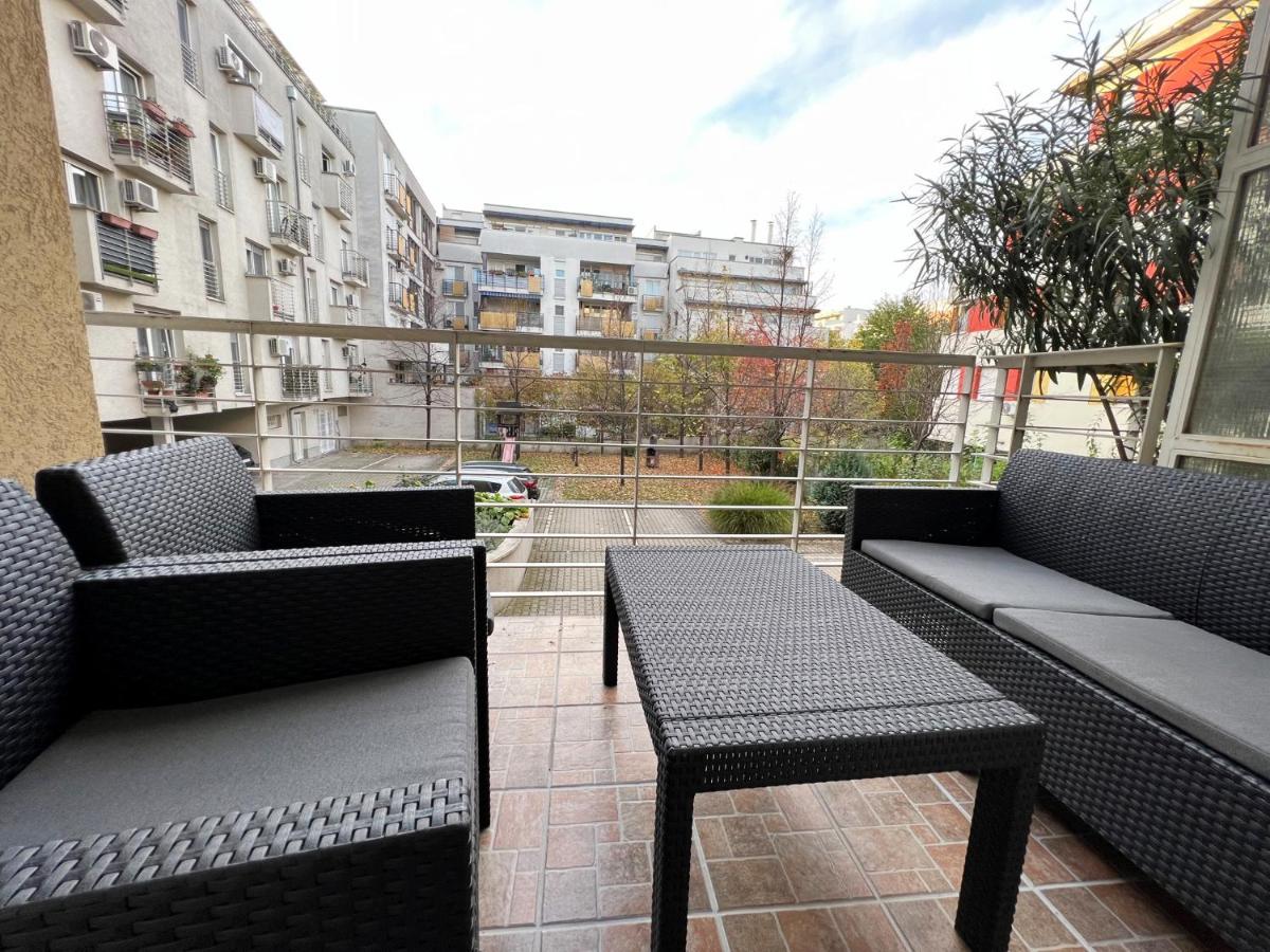 Center Budget Apartment Inside Free Parking Self Check-In Free Streaming Ac Balcony Budapeşte Dış mekan fotoğraf