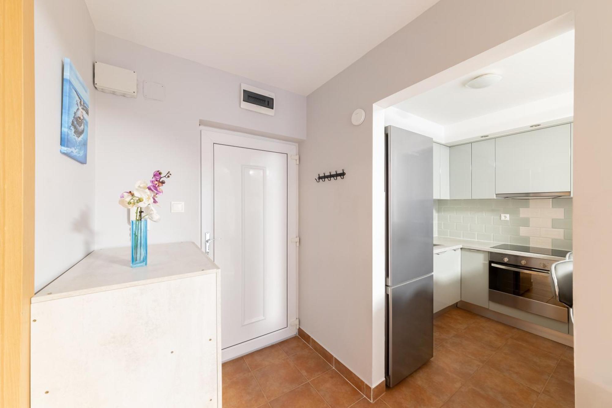 Center Budget Apartment Inside Free Parking Self Check-In Free Streaming Ac Balcony Budapeşte Dış mekan fotoğraf